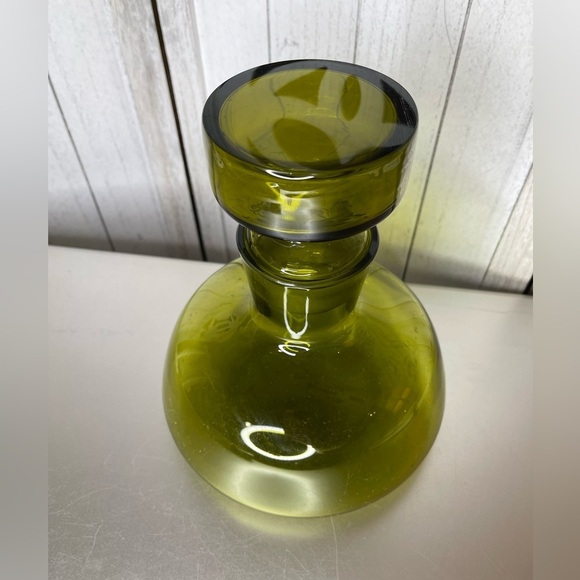 Vintage Mid-Century Green Decanter Wine With Glass Stopper - Picture 2 of 8